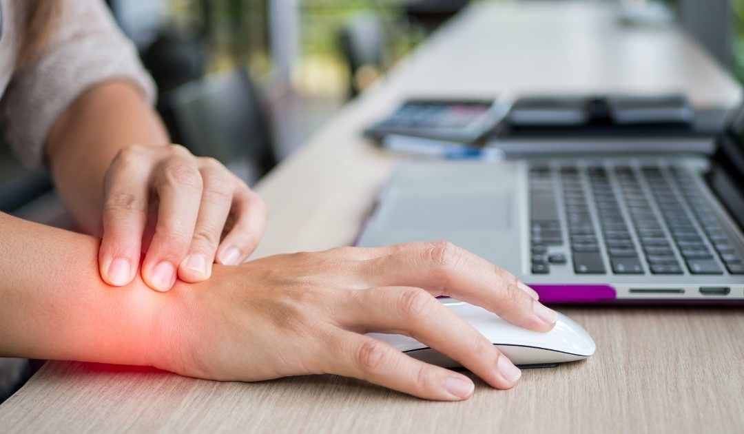 Wrist Pain: What It Could Be and How to Treat It